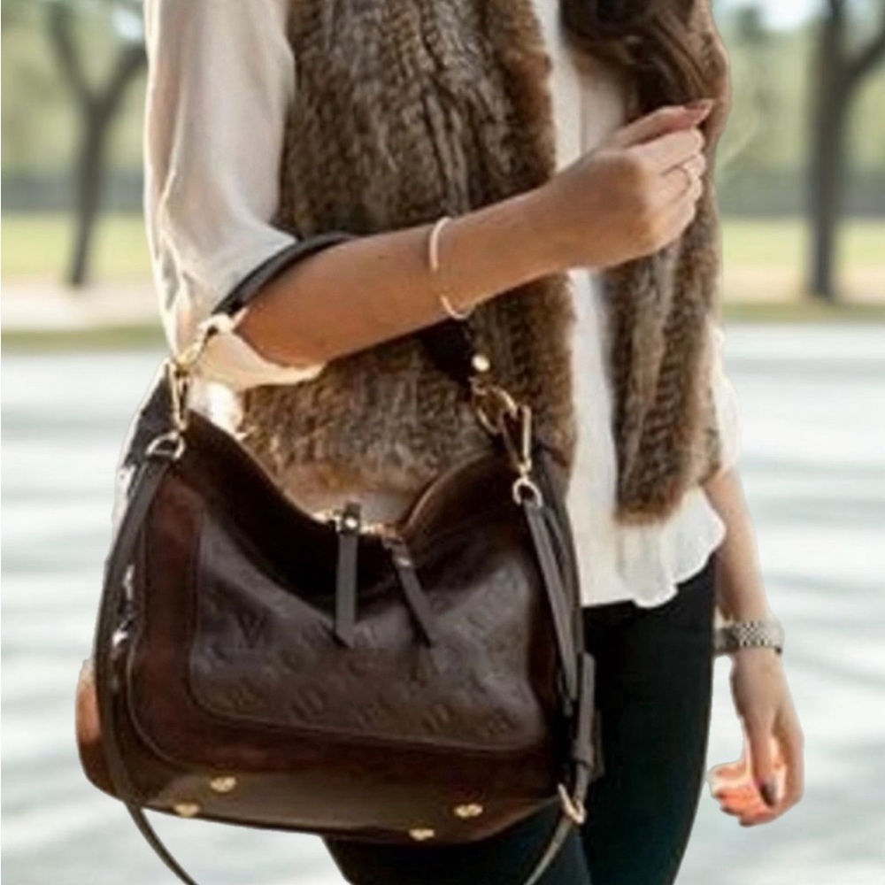 Louis Vuitton Brown Shoulder Bag - Picture 2 of 10
